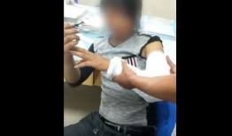 摆摊男网红吃瓜视频,揭秘幕后生活点滴